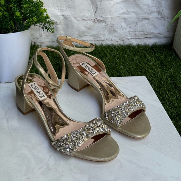 Badgley Mischka🍁Ivanna Crystal embellished block heel ankle strap sandals 7.5 - Picture 5 of 11